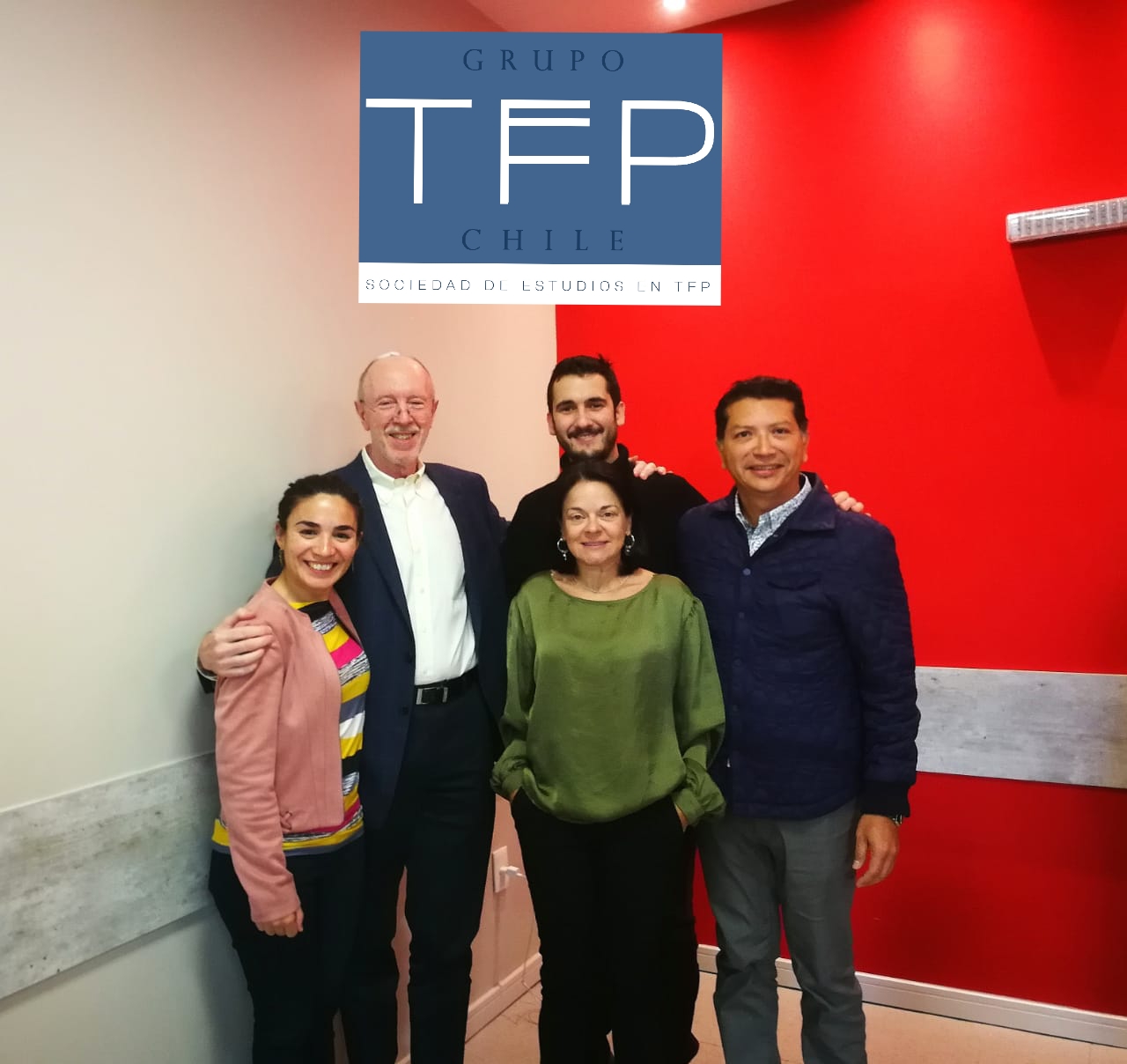 Grupo TFP con el Dr. Frank Yeomans Presidente de la ISTFP